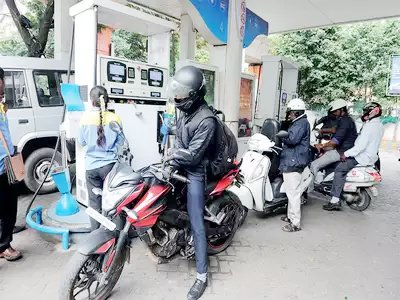 No helmet no petrol sarwadhik news