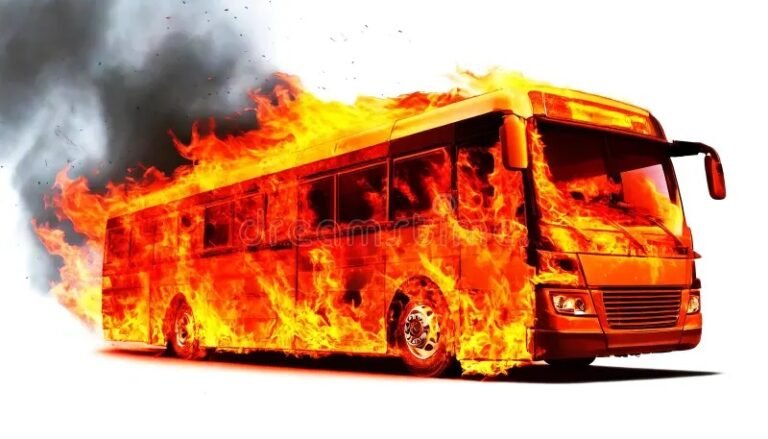 bus fire Sarwadhik News